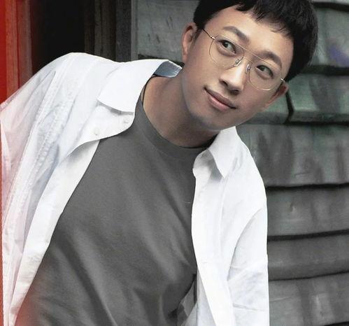 娱乐吃瓜君彭冠英,娱乐吃瓜界的风云人物